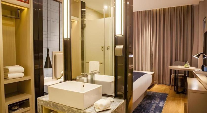 Echarm Hotel Dongxing Port Municipal Government Fangcheng Экстерьер фото